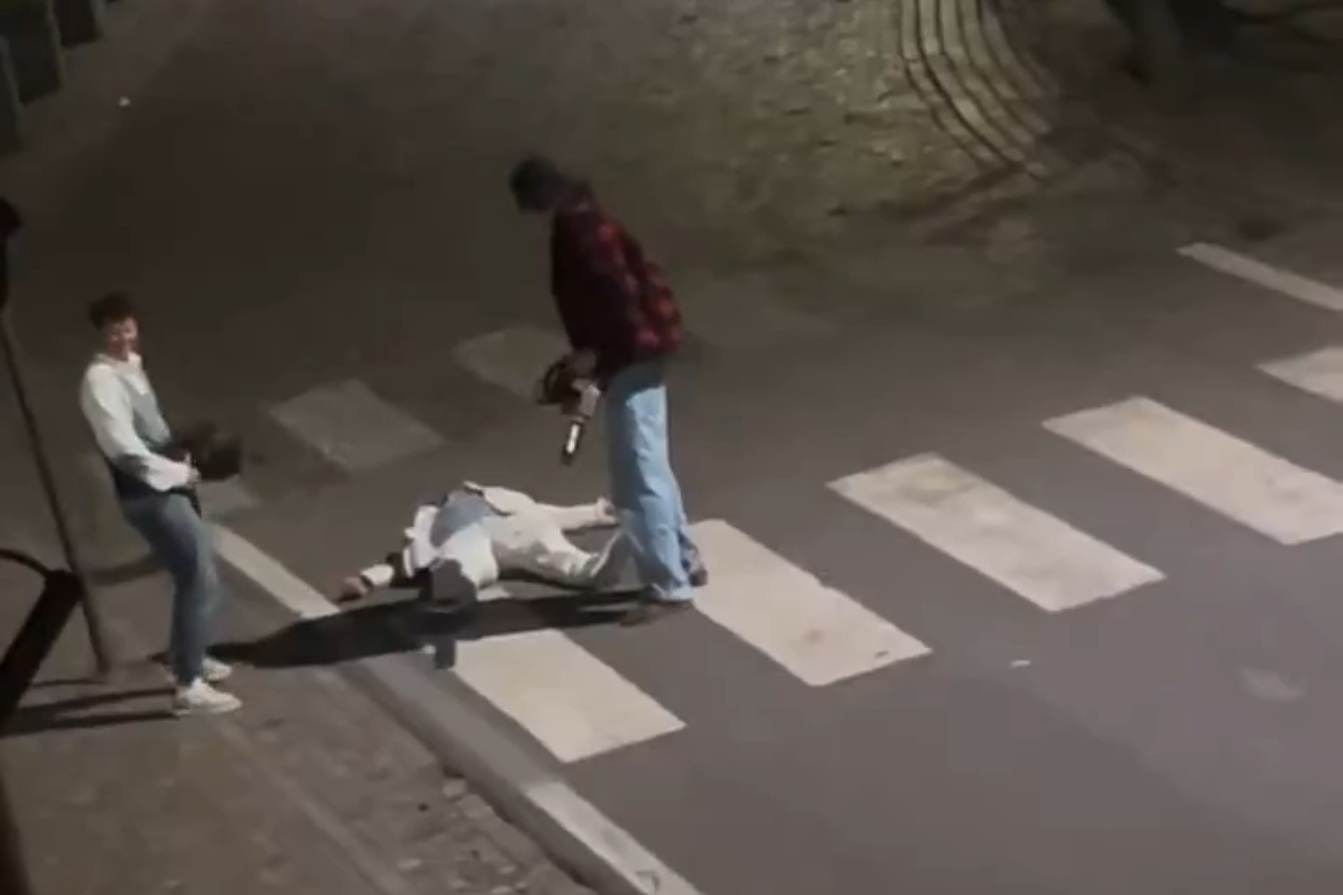 Tak celebrowali medal IO. Nie zgadniecie, co mieli w rękach [WIDEO]