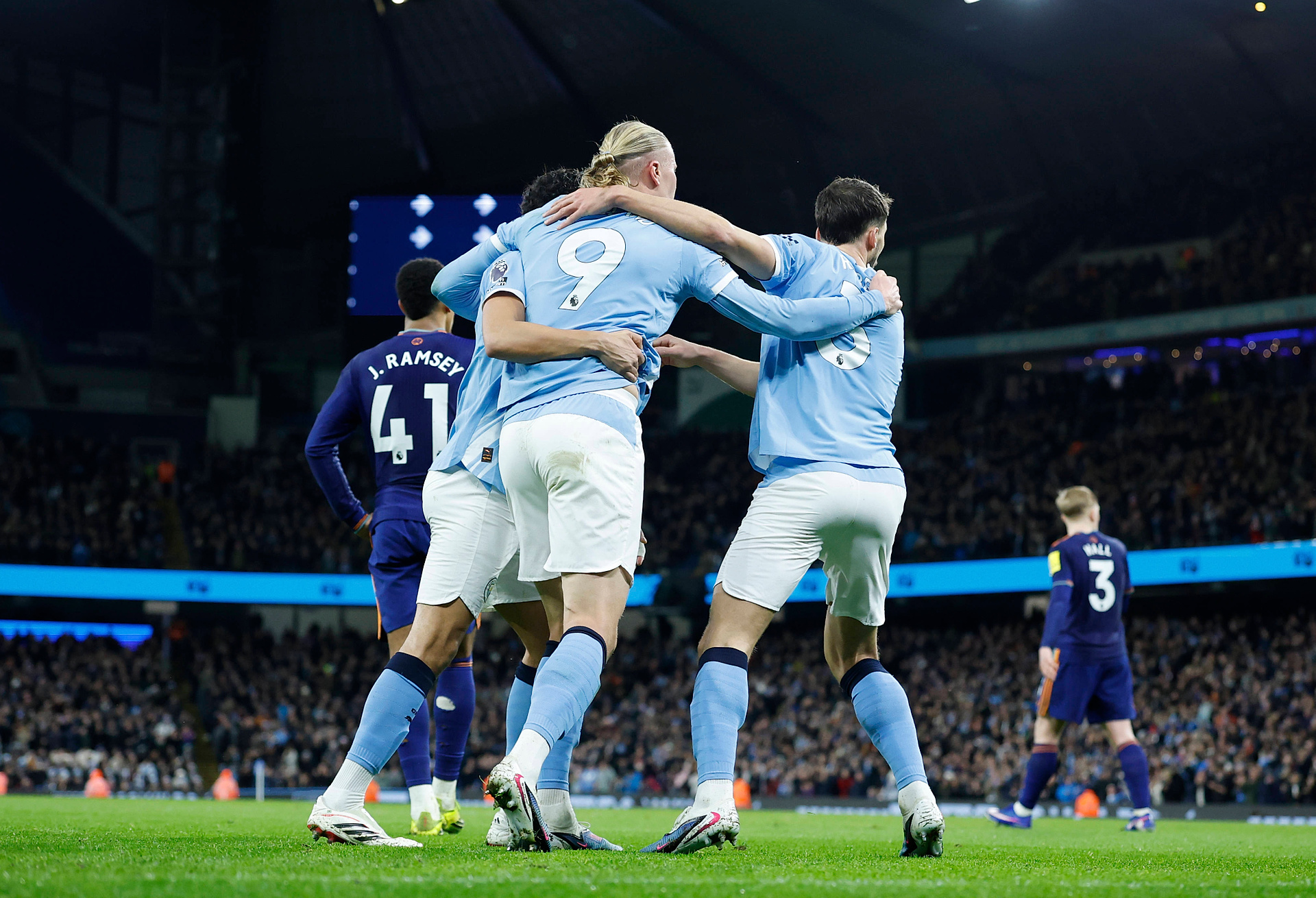 Man City goni Arsenal. Absolutny popis 20-latka