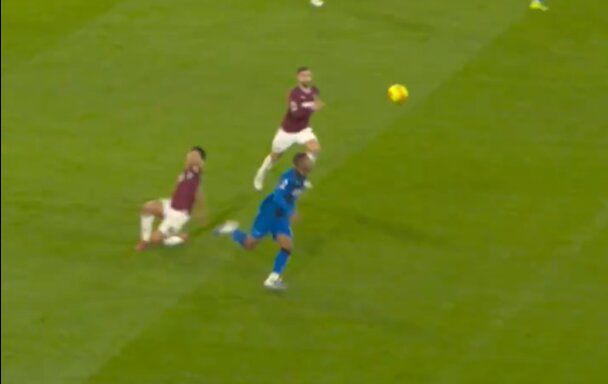 To mógł być gol sezonu w Anglii. Co za akcja nowej gwiazdy [WIDEO]