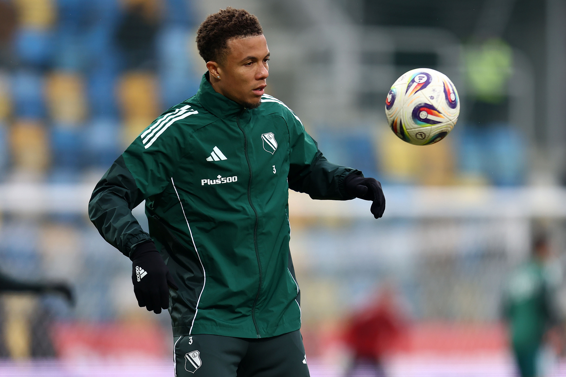 Legia przyjęła ofertę Widzewa! Transfer Kapuadiego o krok [NASZ NEWS]