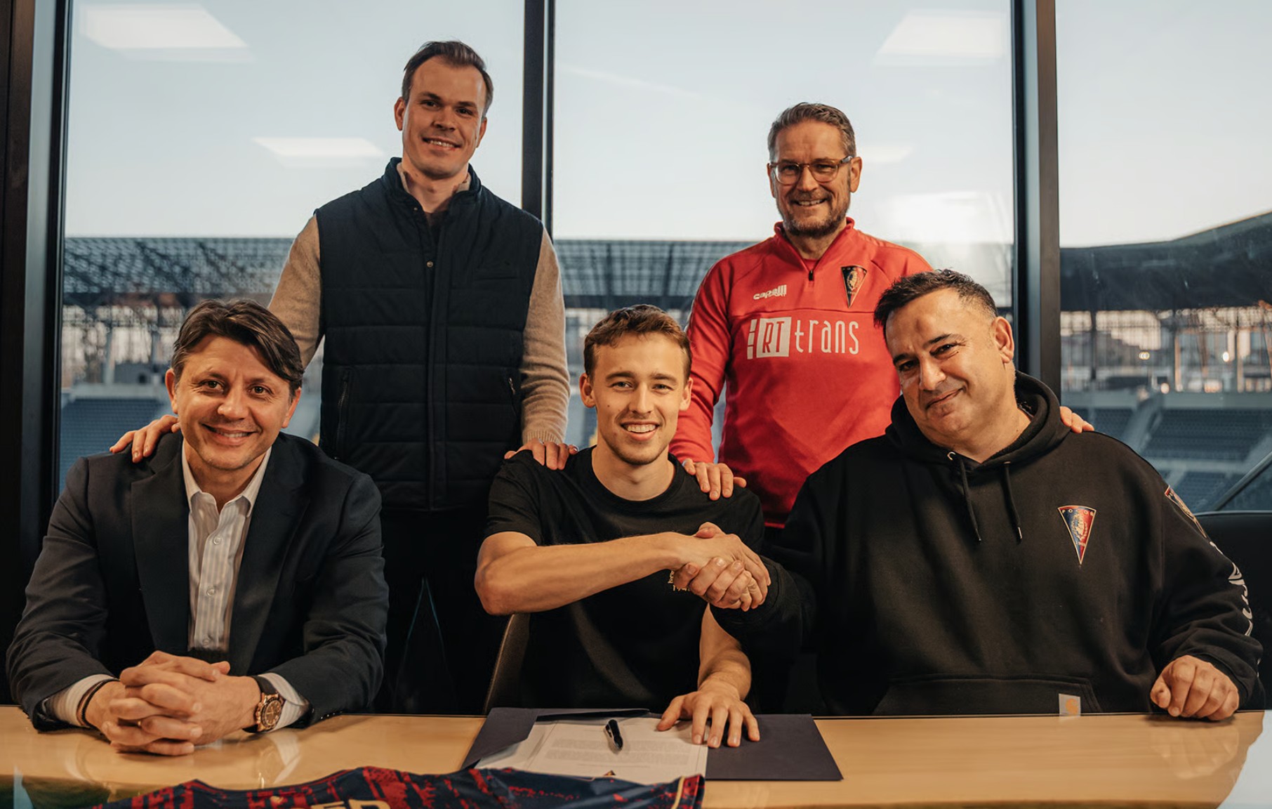 Pogoń zaprezentowała nowego piłkarza. Wzmocnienie ofensywy