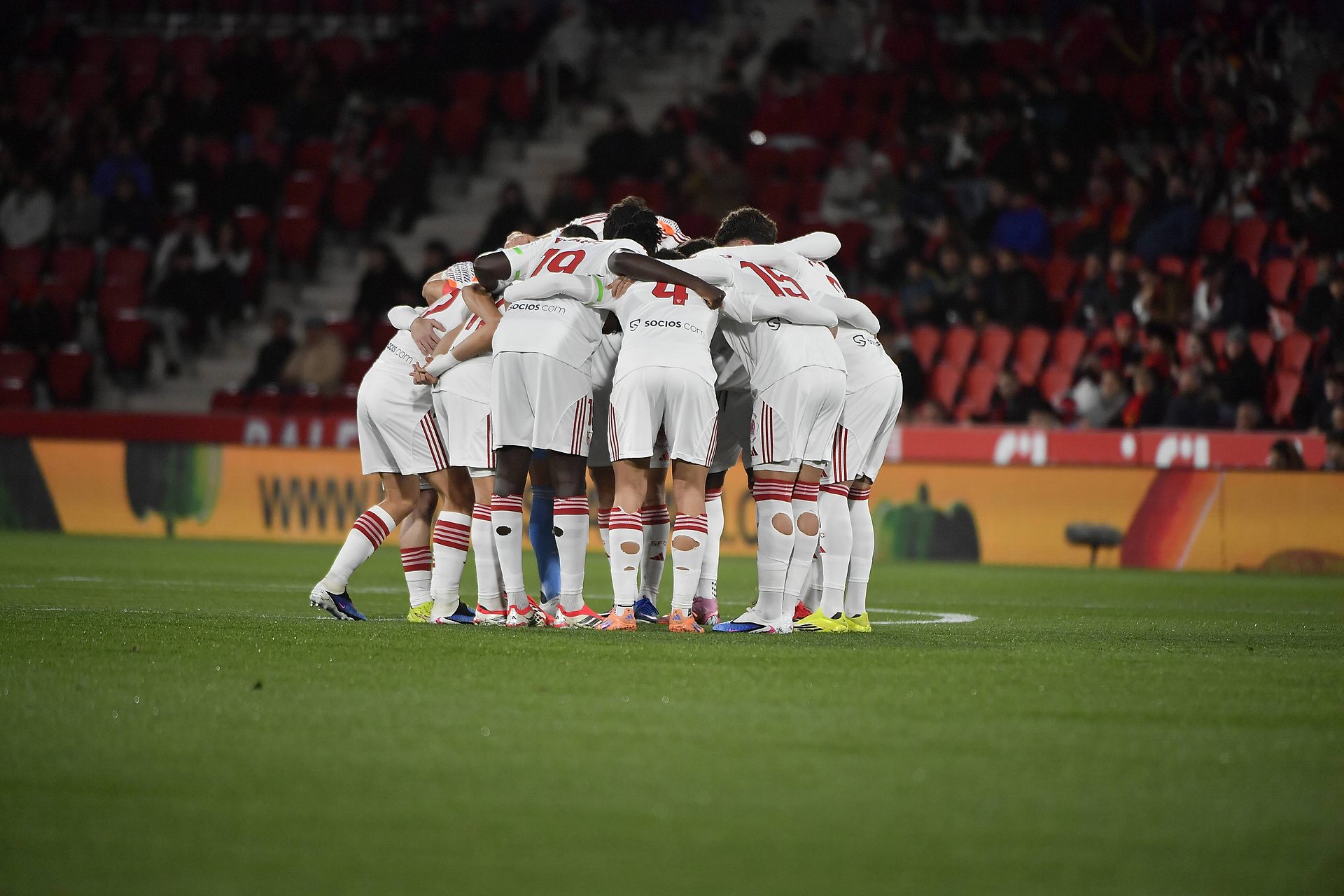 Rządzili w Europie, teraz uratować musi ich legenda. "Jest jedyną nadzieją na przetrwanie"