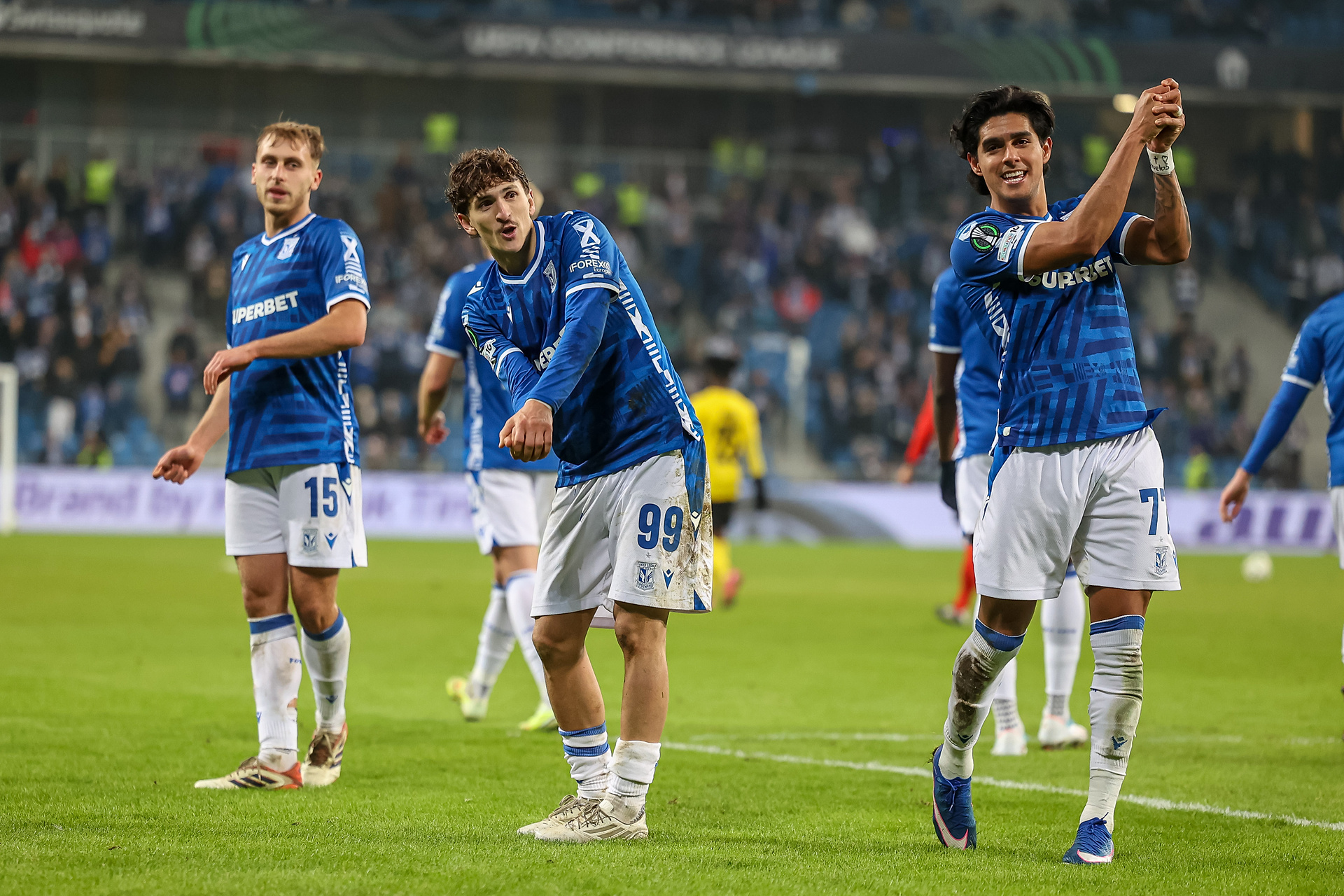 Lech i Raków poznały rywali w Lidze Konferencji! Szczęście i pech polskich klubów