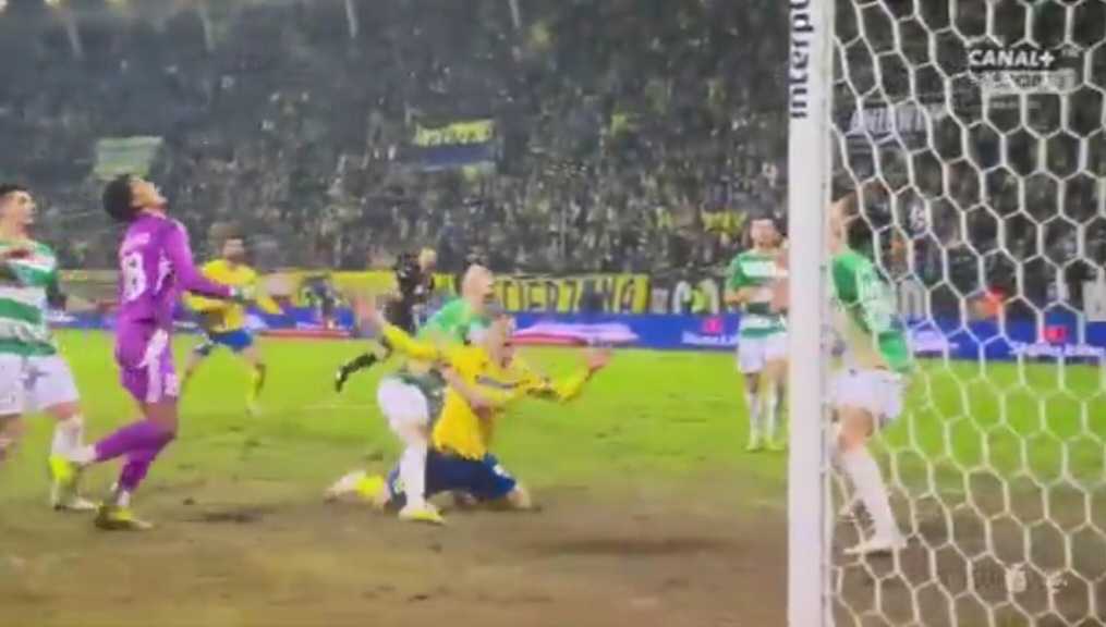 Gigantyczna kontrowersja w Derbach Trójmiasta. "Dla mnie to karny" [WIDEO]