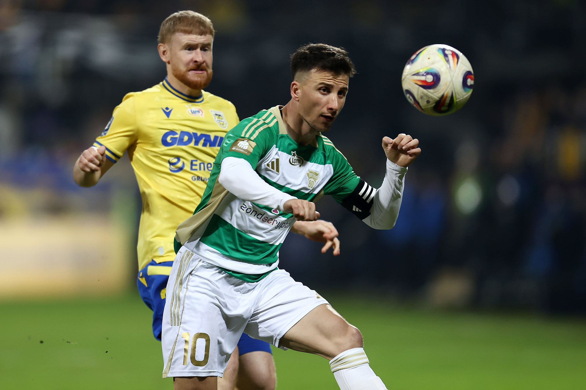 Piłkarz Arki nie wytrzymał po błędzie sędziego. "Może lepiej zrezygnujmy z VAR-u"