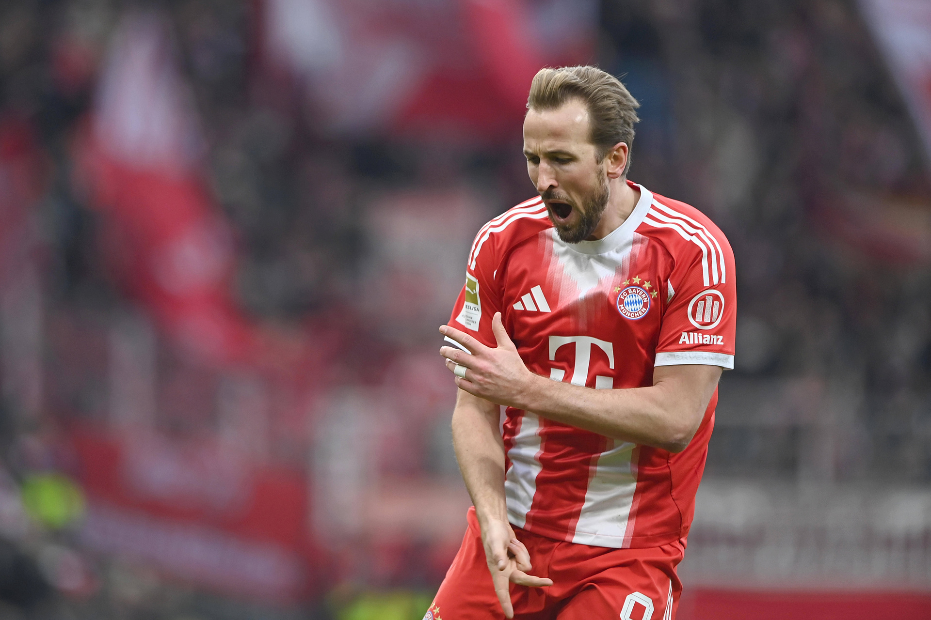 Dublet Kane'a w szalonym hicie! Bayern o krok od mistrzostwa