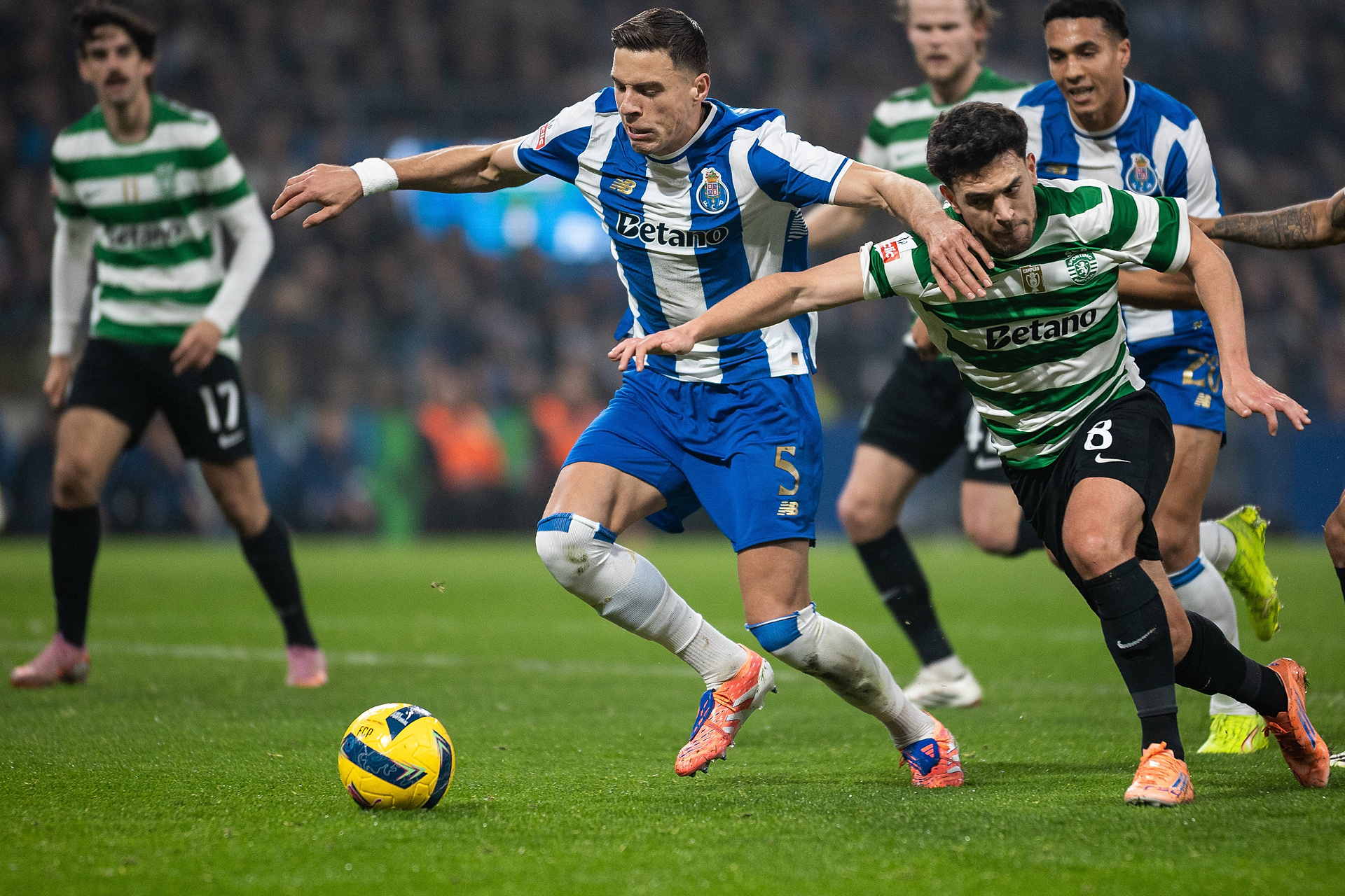 Niesamowita pozycja Bednarka w FC Porto. "Kibice są wdzięczni Polsce"