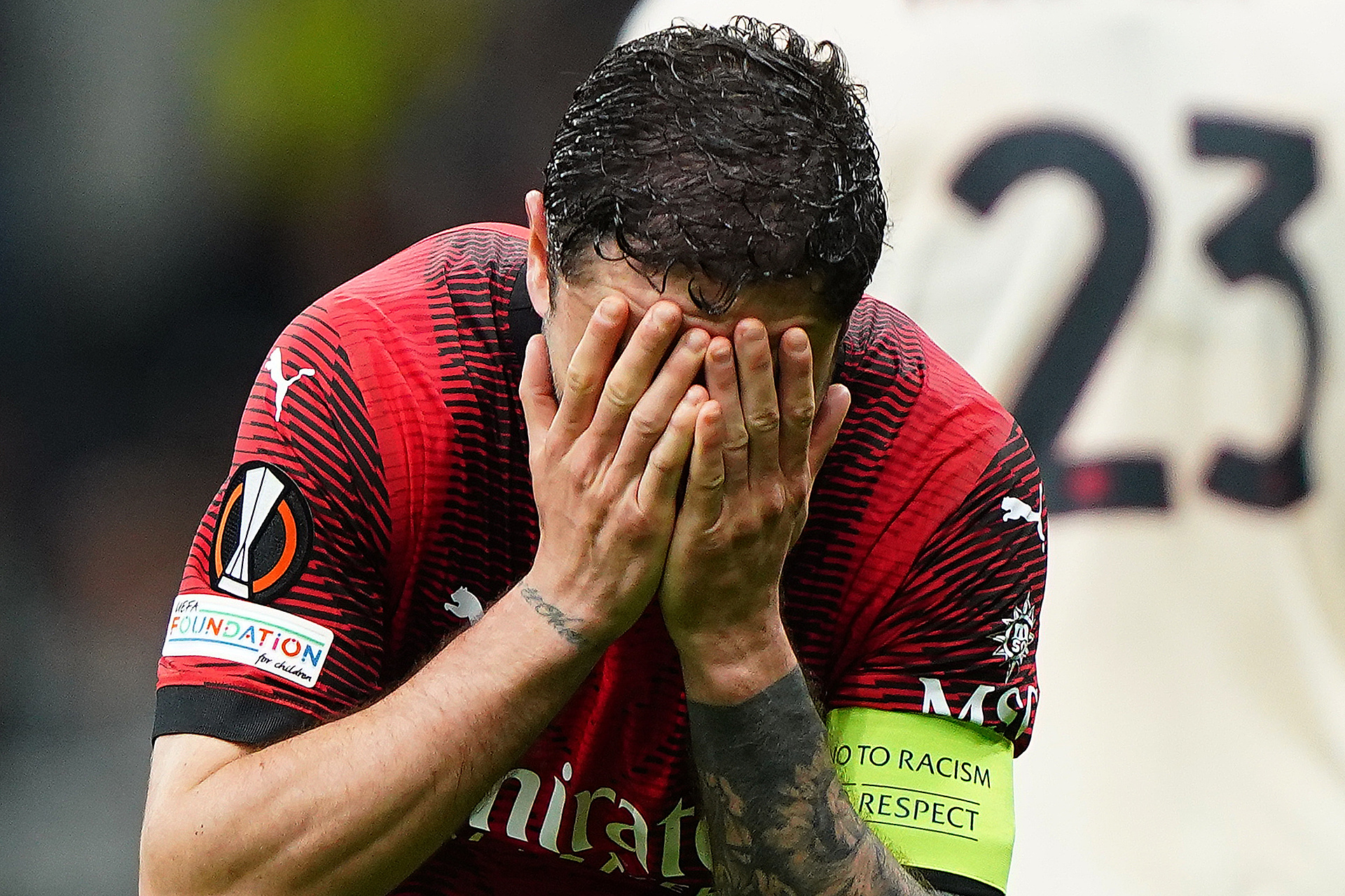 Brutalny koniec kapitana Milanu. Było o włos od ostrej bitki z trenerem