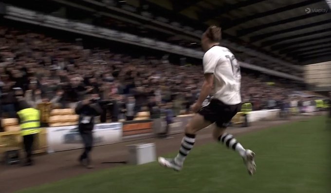 Trzecioligowiec w ćwierćfinale Pucharu Anglii! Klub z Premier League pokonany