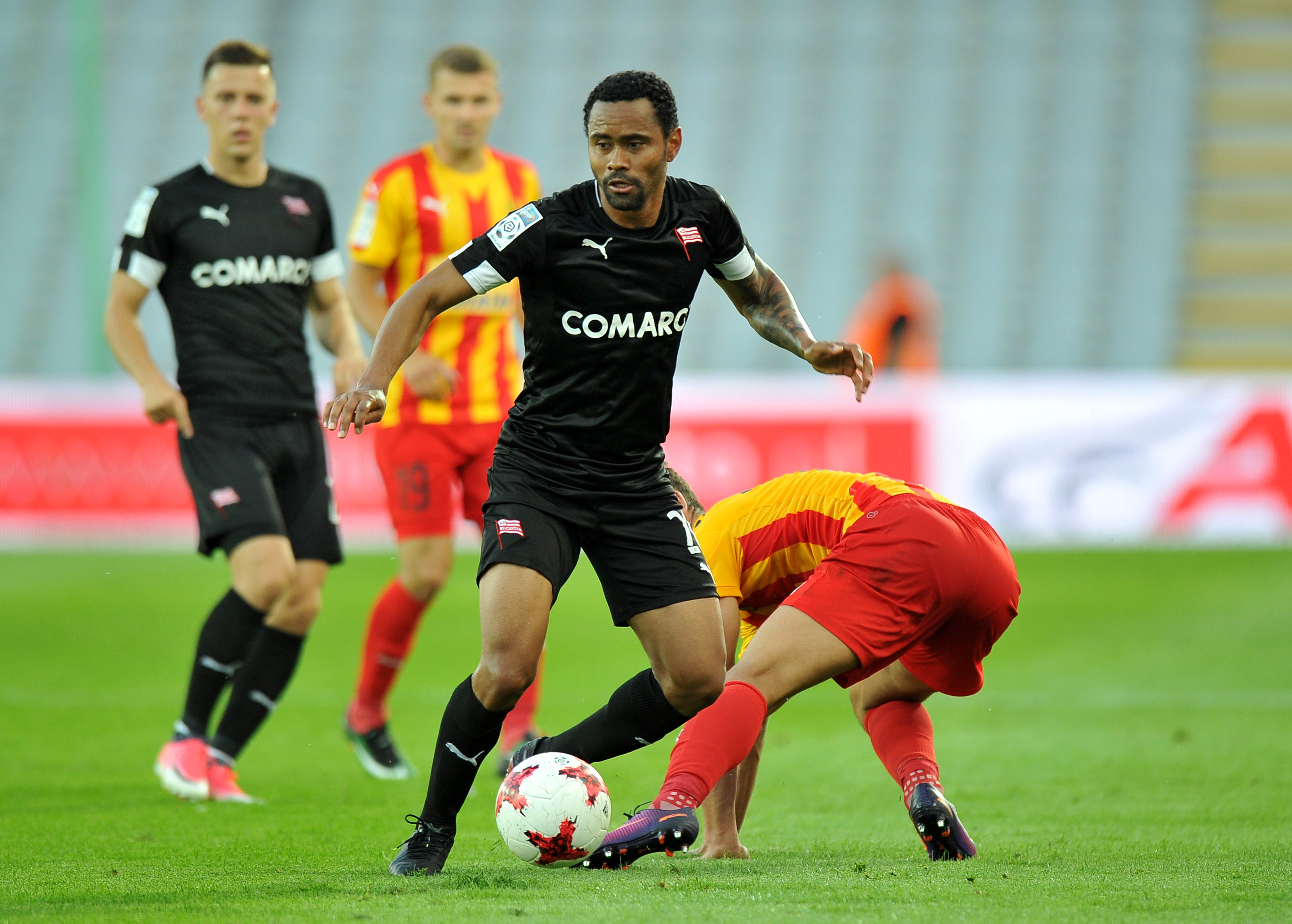 Ma 42 lata i zagrał 178 meczów w Ekstraklasie. Znalazł nowy klub