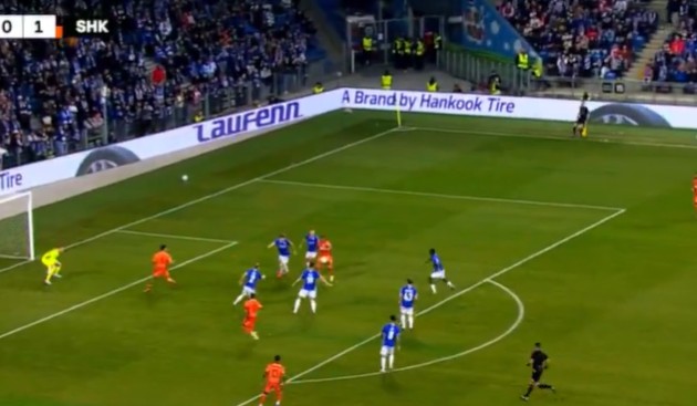 Komedia pomyłek Lecha! Szachtar bawił się w Poznaniu [WIDEO]