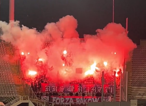 Kibice Rakowa dali show we Florencji. Zabawa na całego [WIDEO]