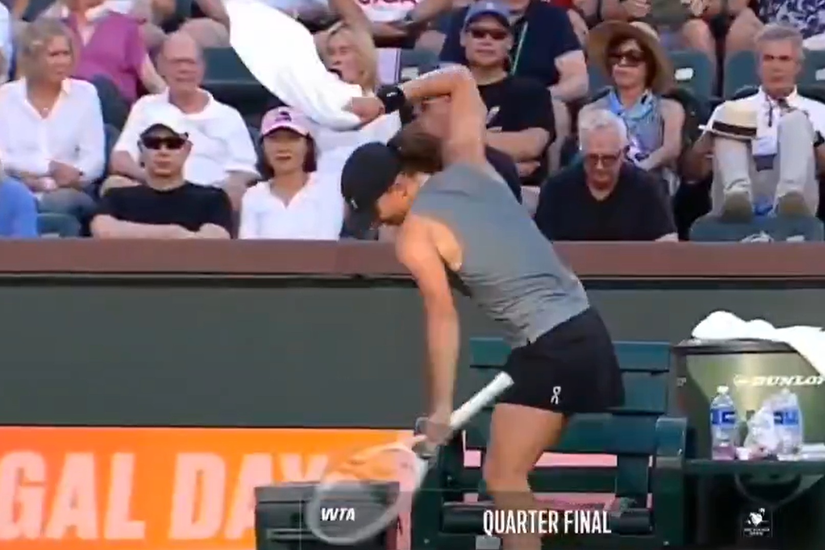 Świątek straciła panowanie nad sobą! Bolesna porażka w Indian Wells [WIDEO]