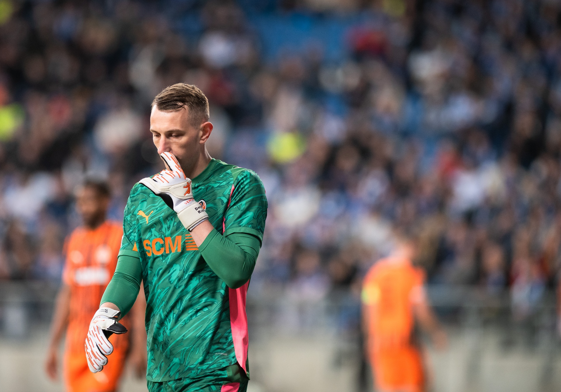 Bramkarz Szachtara podsumował Lecha. "Papier nie gra w piłkę"