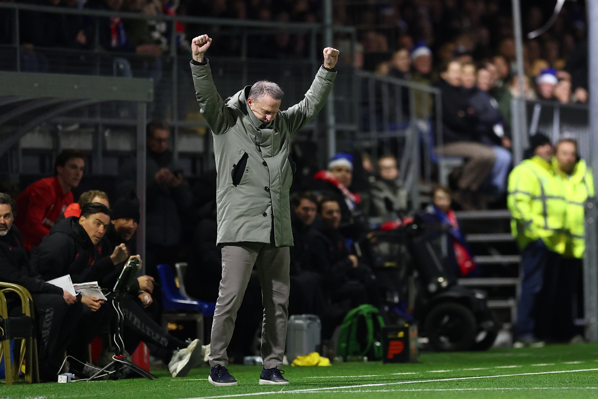 Zwolniony z Lecha, a robi furorę w siódmej lidze Europy! Fenomenalny bilans