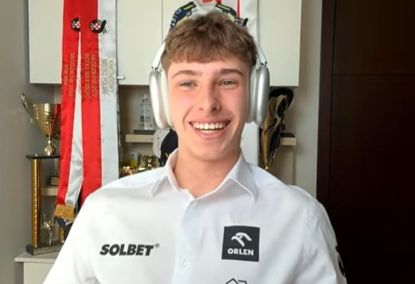 Jeździ w Formule 3, ale nie ma prawa jazdy. Polski talent zaskoczył