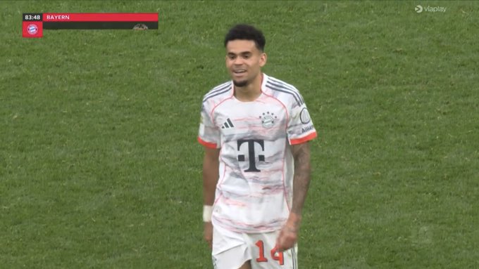 Bayern grał w dziewiątkę i nie przegrał! Szalony hit Bundesligi