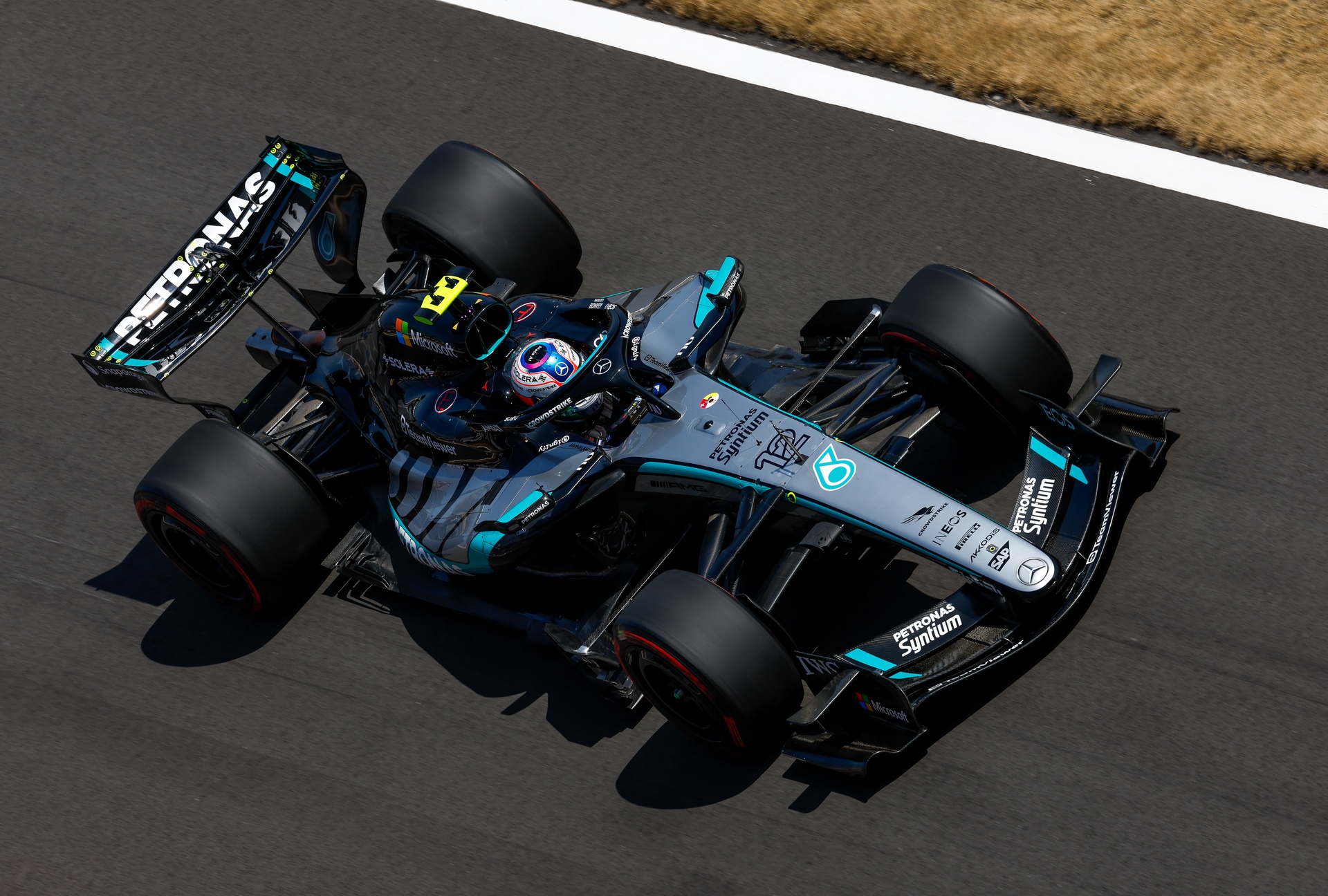 Nastolatek wygrał GP Chin! Hamilton znów na podium