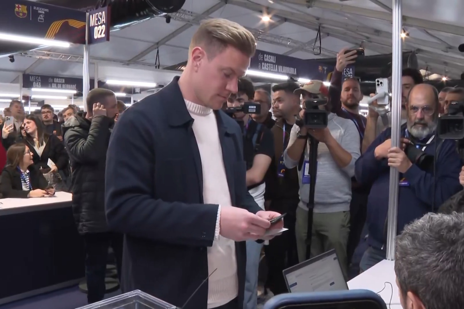 Ter Stegen wrócił do Barcelony. I taka wpadka [WIDEO]