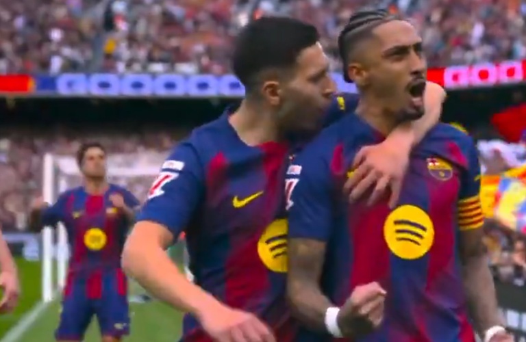 Walec z Barcelony rozjechał Sevillę. Raphinha z hat-trickiem