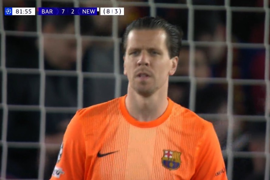 Sceny w Barcelonie! Szczęsny na boisku, tak powitali go kibice [WIDEO]