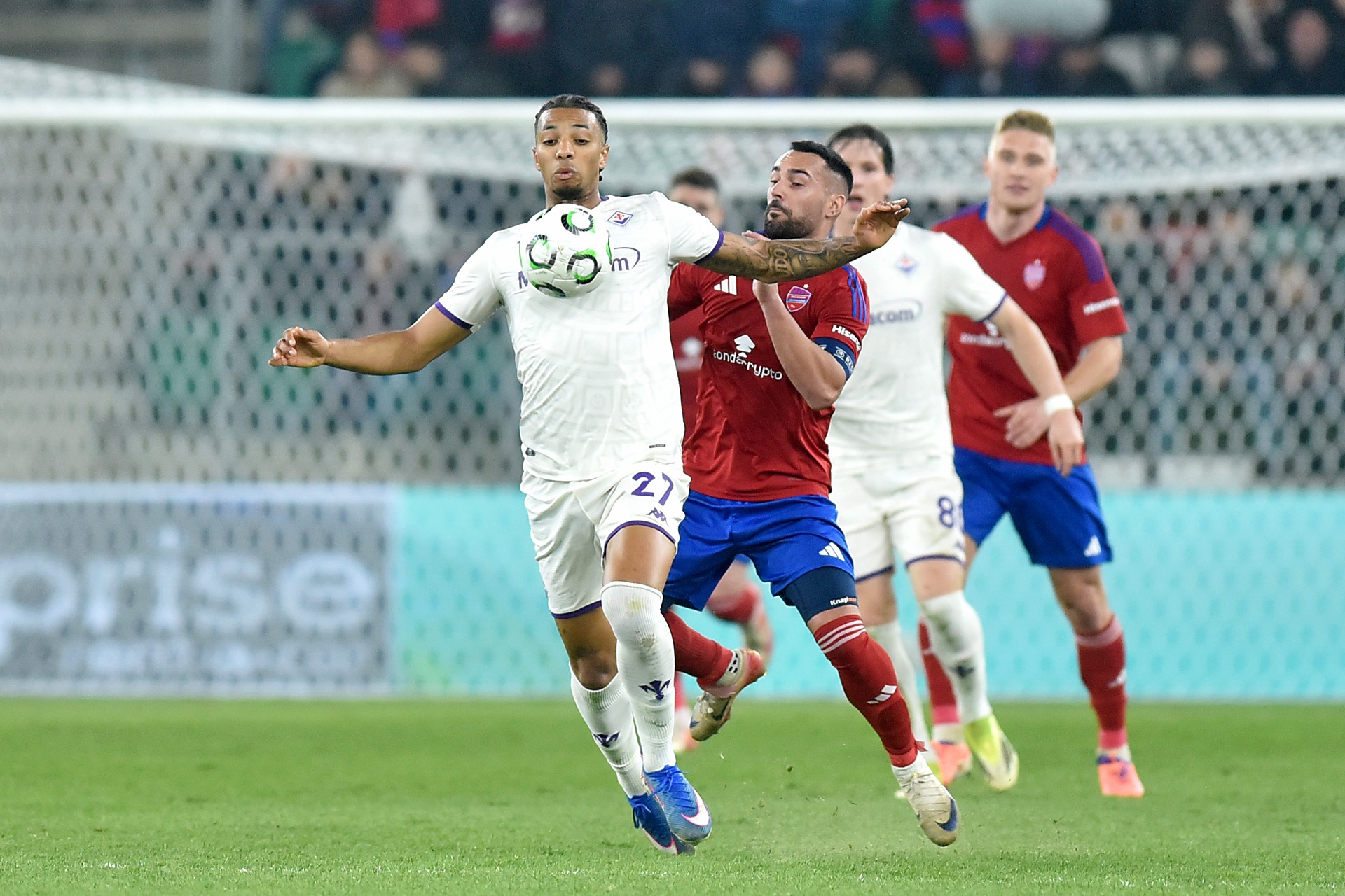 "Przeklęta Fiorentina". Wrze po odpadnięciu Rakowa z Ligi Konferencji