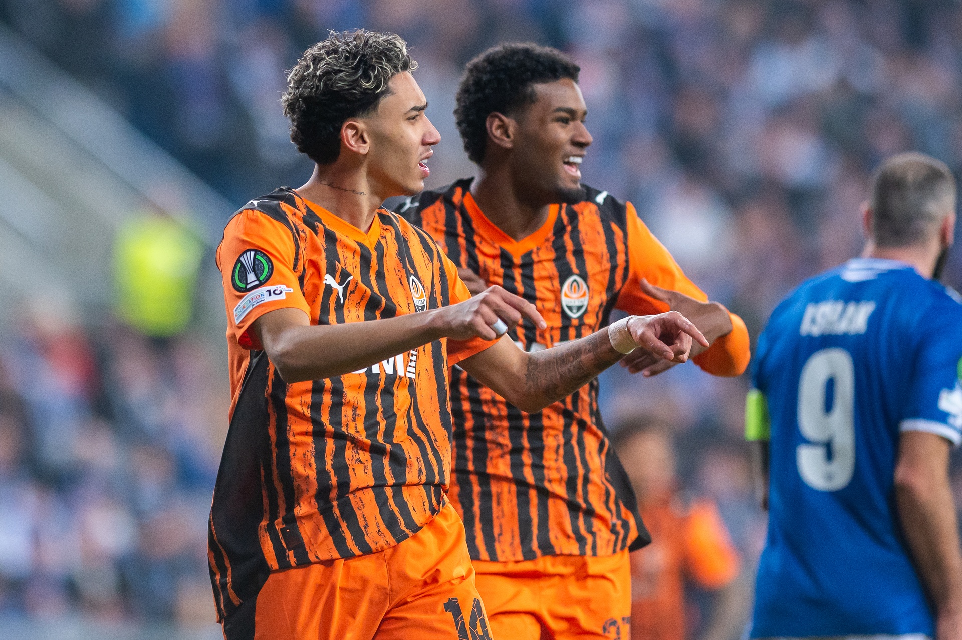 Oto faworyt do wygrania Ligi Konferencji. Nikłe szanse Szachtara i Fiorentiny