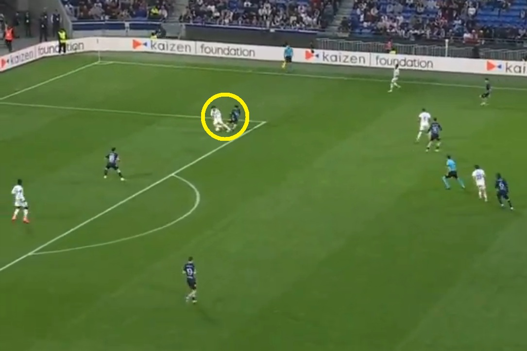 Jak on tego nie gwizdnął? Wielka kontrowersja w LE [WIDEO]