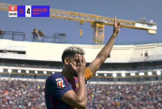 Araujo i Garcia uratowali Barcelonę! Lewandowski zmieniony w przerwie