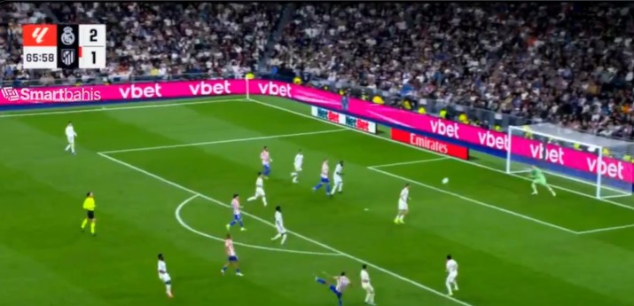 "Pocisk z piekła rodem" w derbach Madrytu! "Zbieramy szczęki z podłogi" [WIDEO]