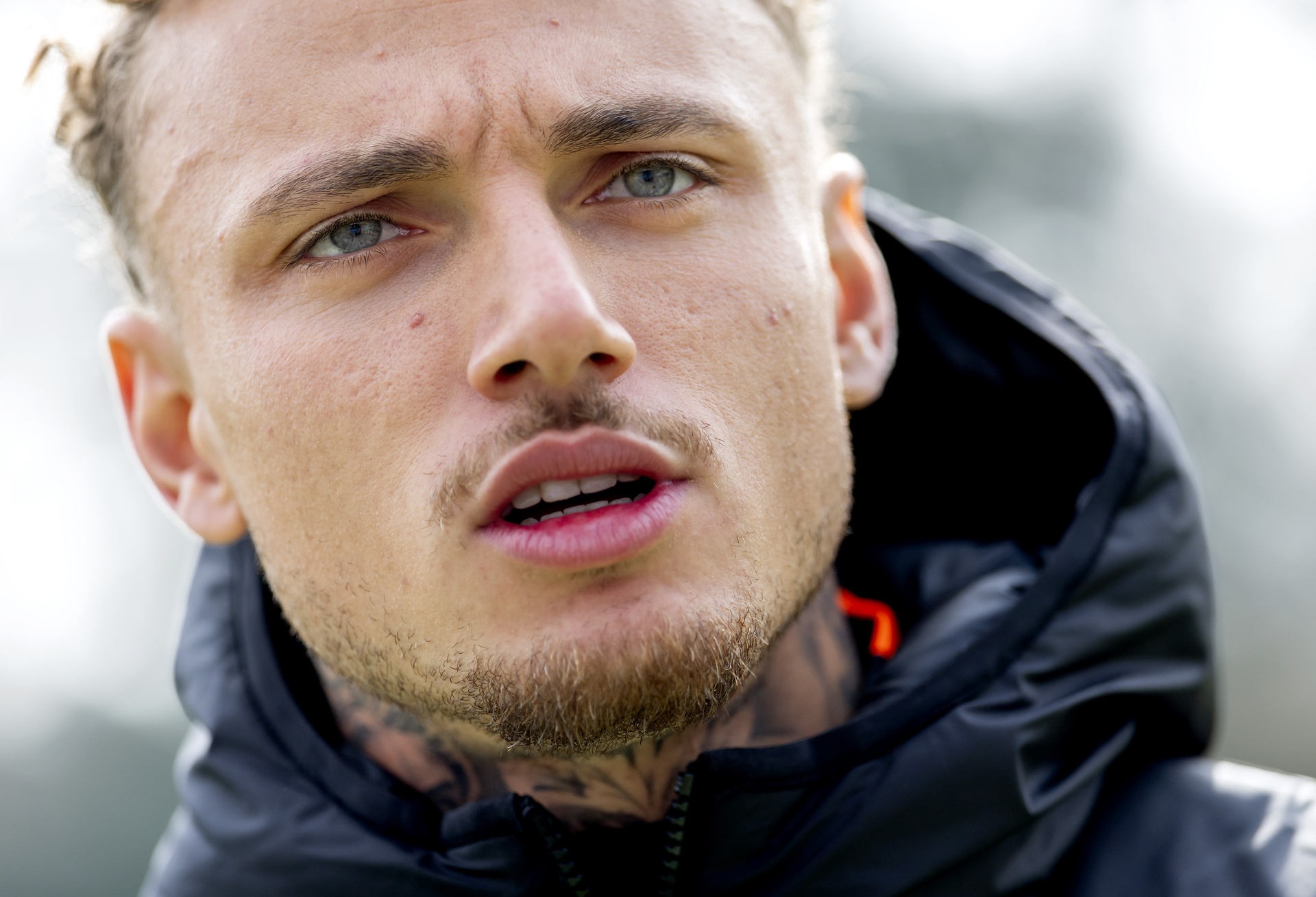 Lang zszokował po drastycznym urazie. Wspomniał o korzystaniu z toalety