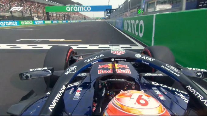 Szokujący wynik Verstappena. Kierowcy Mercedesa deklasują konkurencję