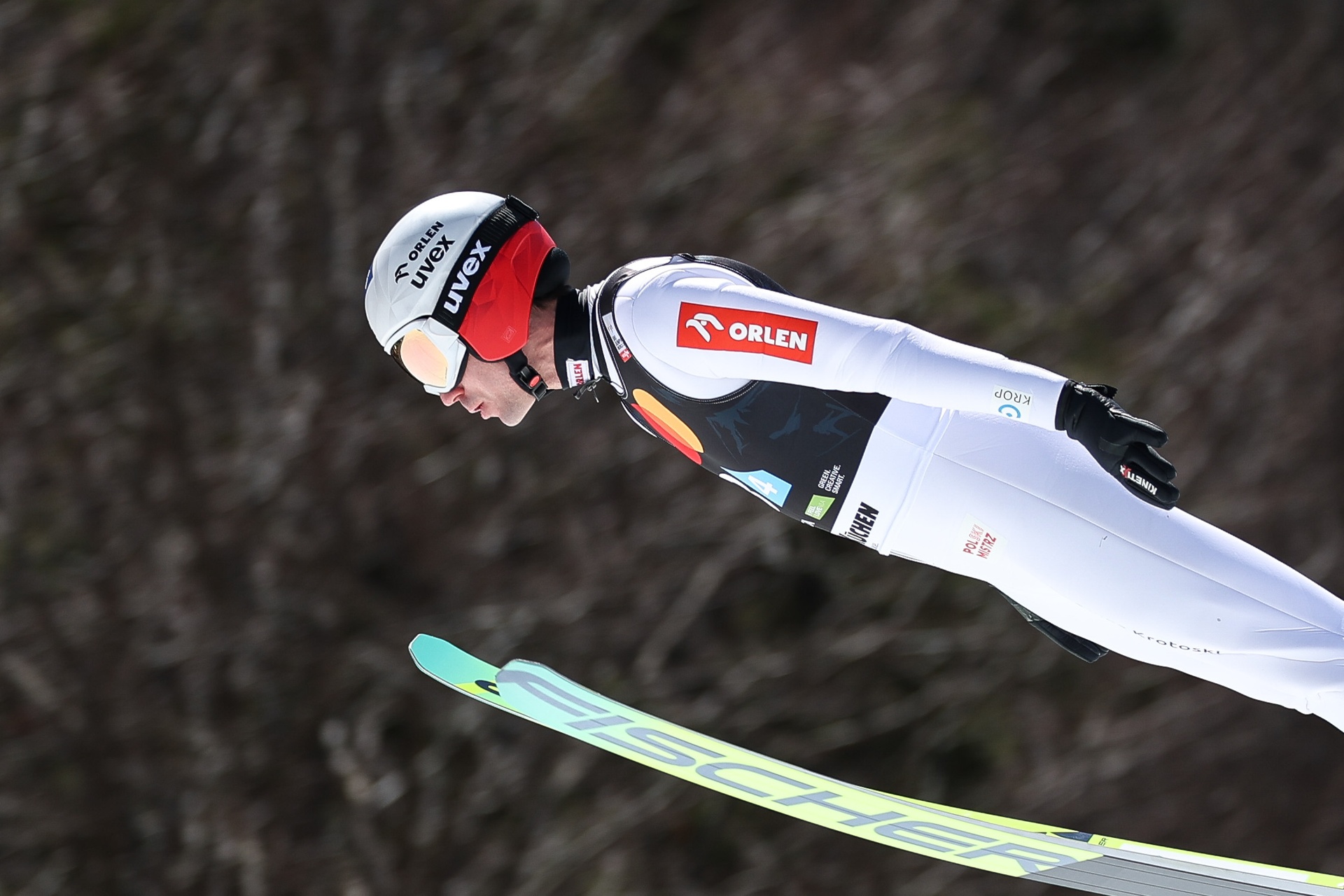 Stoch przekroczył 200 metrów. Legenda żegna się ze skokami