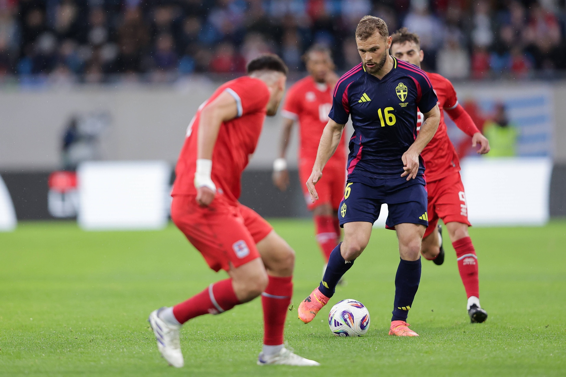 Były piłkarz Lecha chce rewanżu na Polakach. "Przeznaczenie"