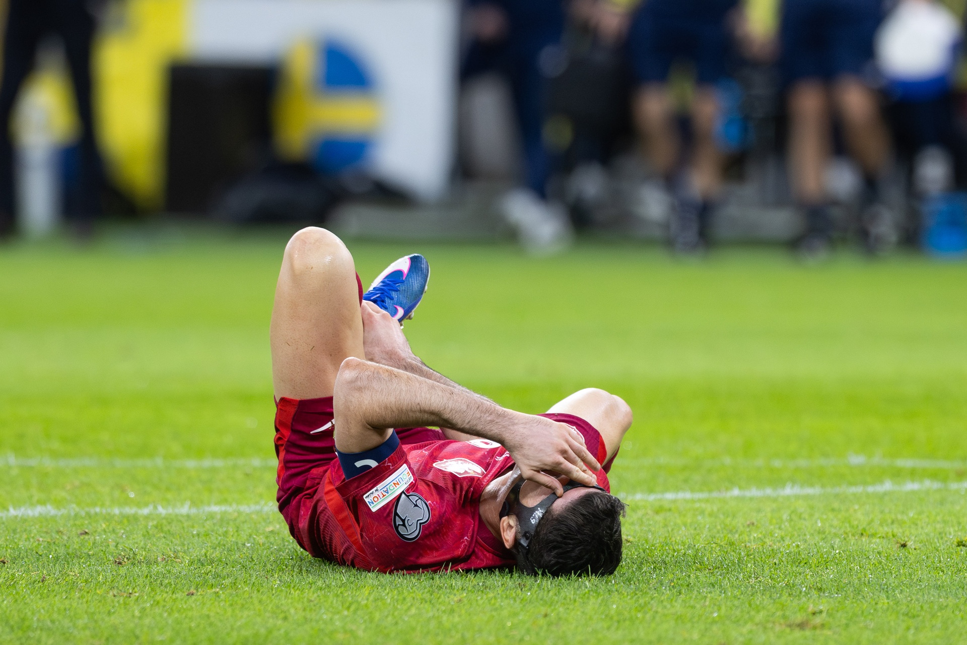 Dymy w przerwie meczu ze Szwecją! "Mamy zakaz krycia? Katastrofa"