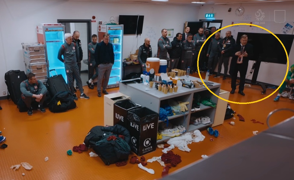 Kompletna cisza po klęsce ze Szwecją. Nagle wszedł Kulesza. Tak wyglądała szatnia Polaków