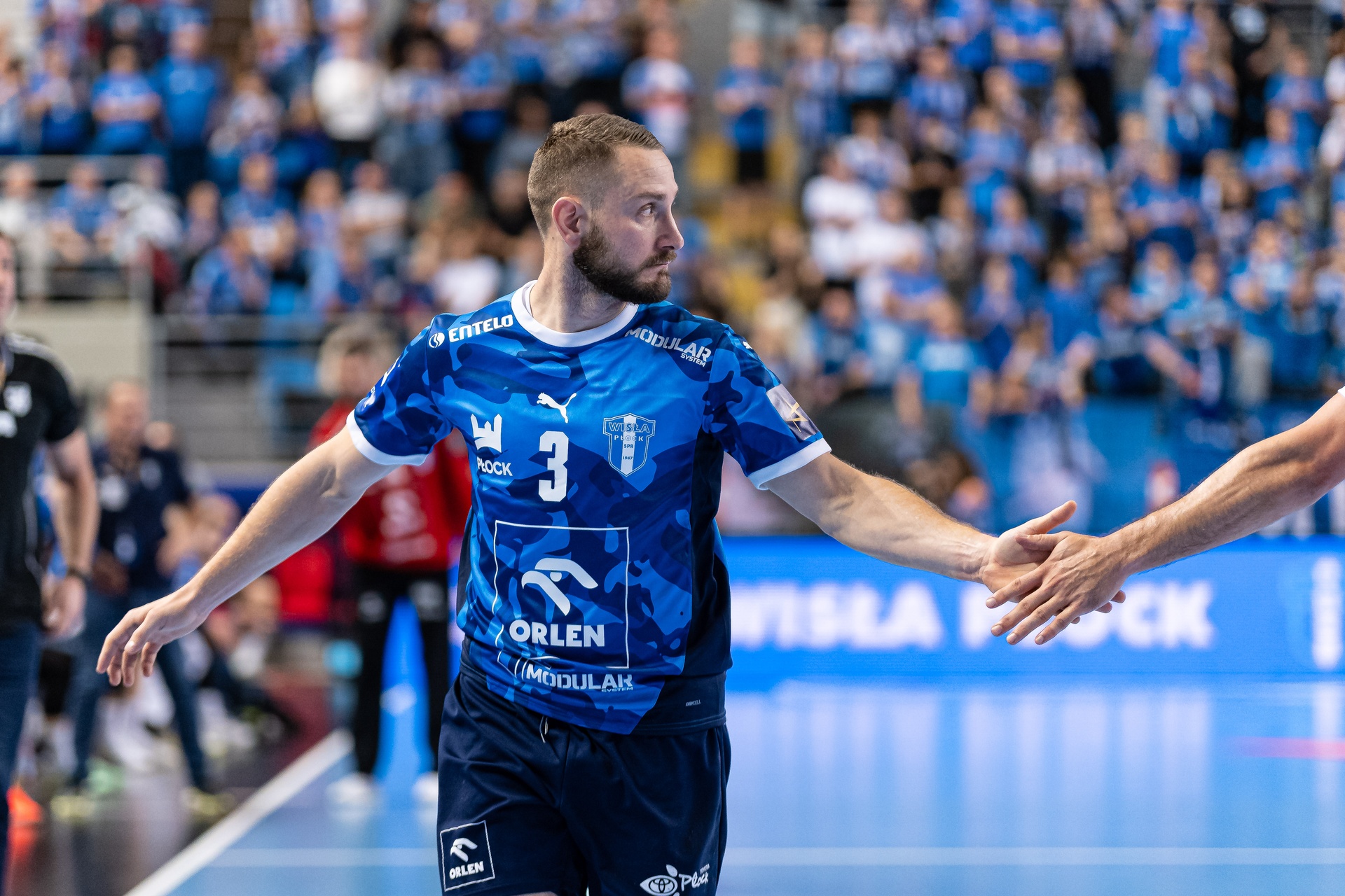 Zacięty bój w Lidze Mistrzów. Było 18:27, gdy Wisła rzuciła się do walki