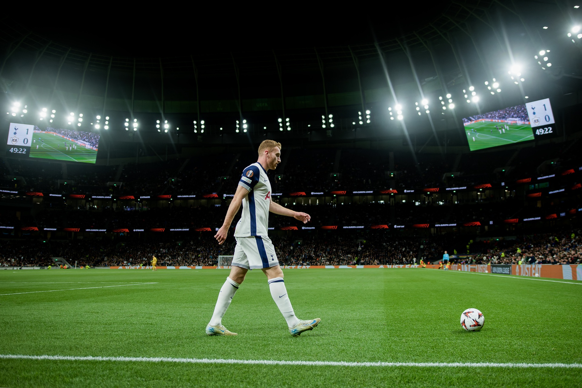 Koszmar słynnego piłkarza. Nie gra od 11 miesięcy, wciąż kuleje. "Nie będę taki sam"