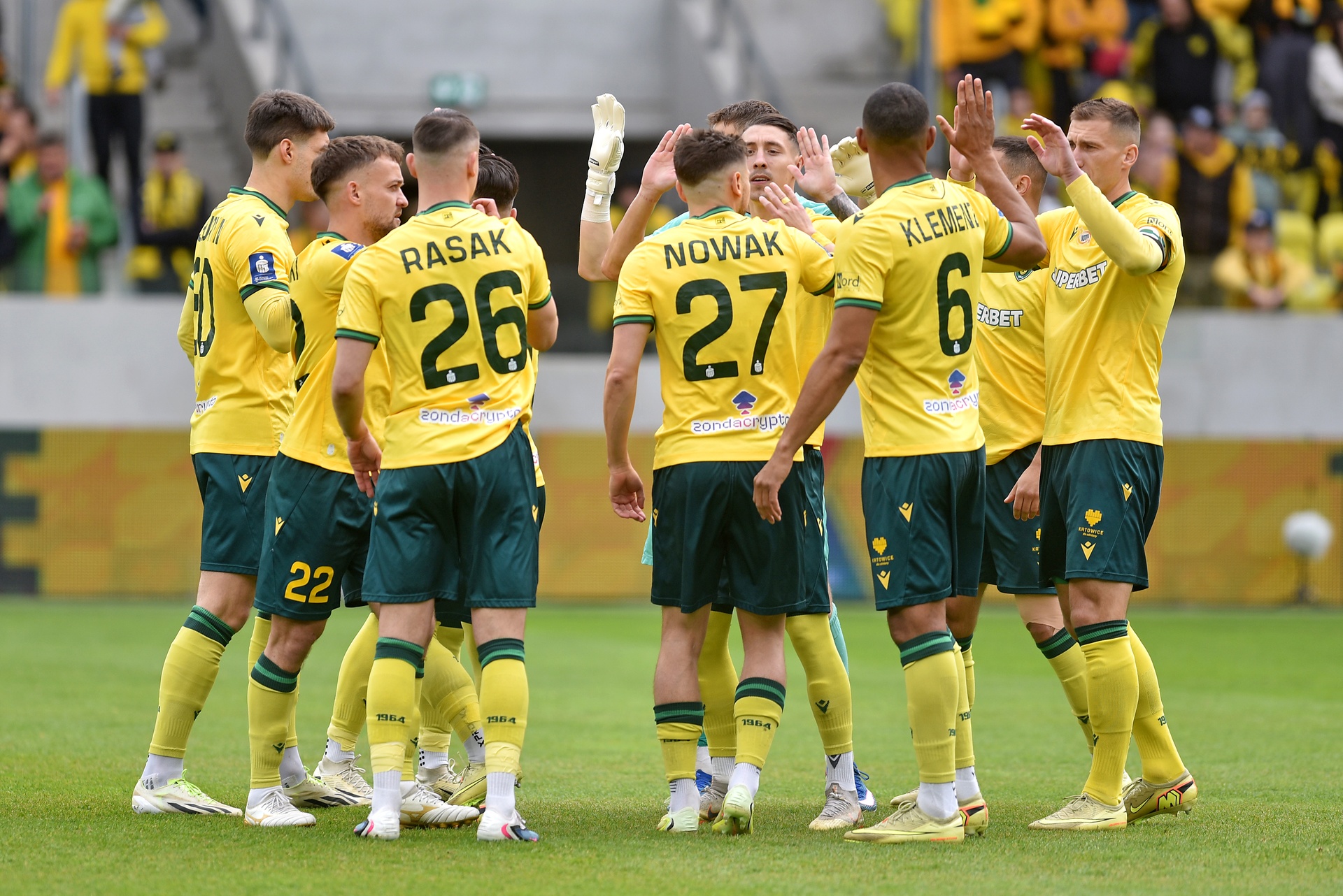 Gol w ostatniej akcji! Katowice idą po puchary!