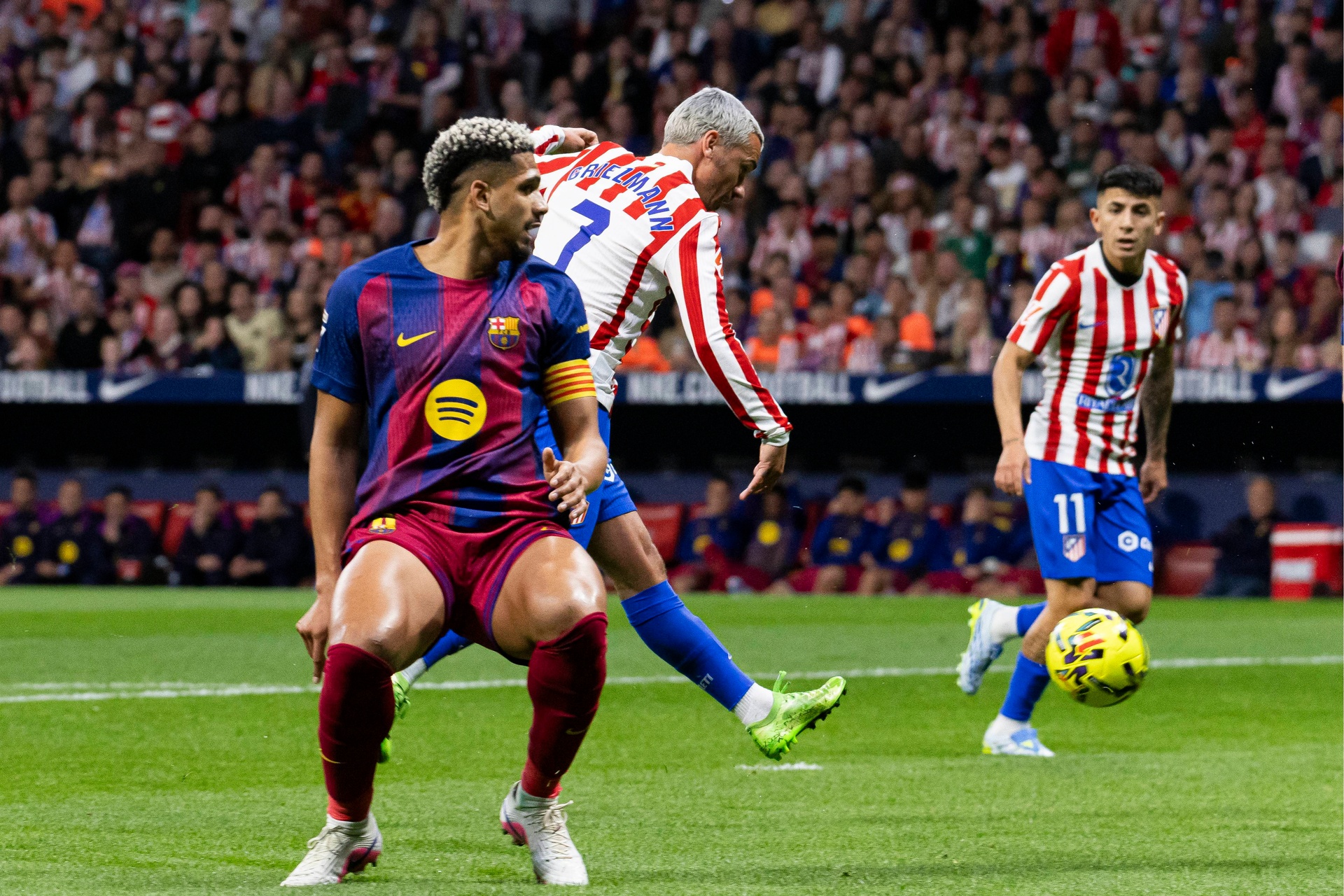 Alarm w Barcelonie. Dwie kontuzje przed ćwierćfinałem LM