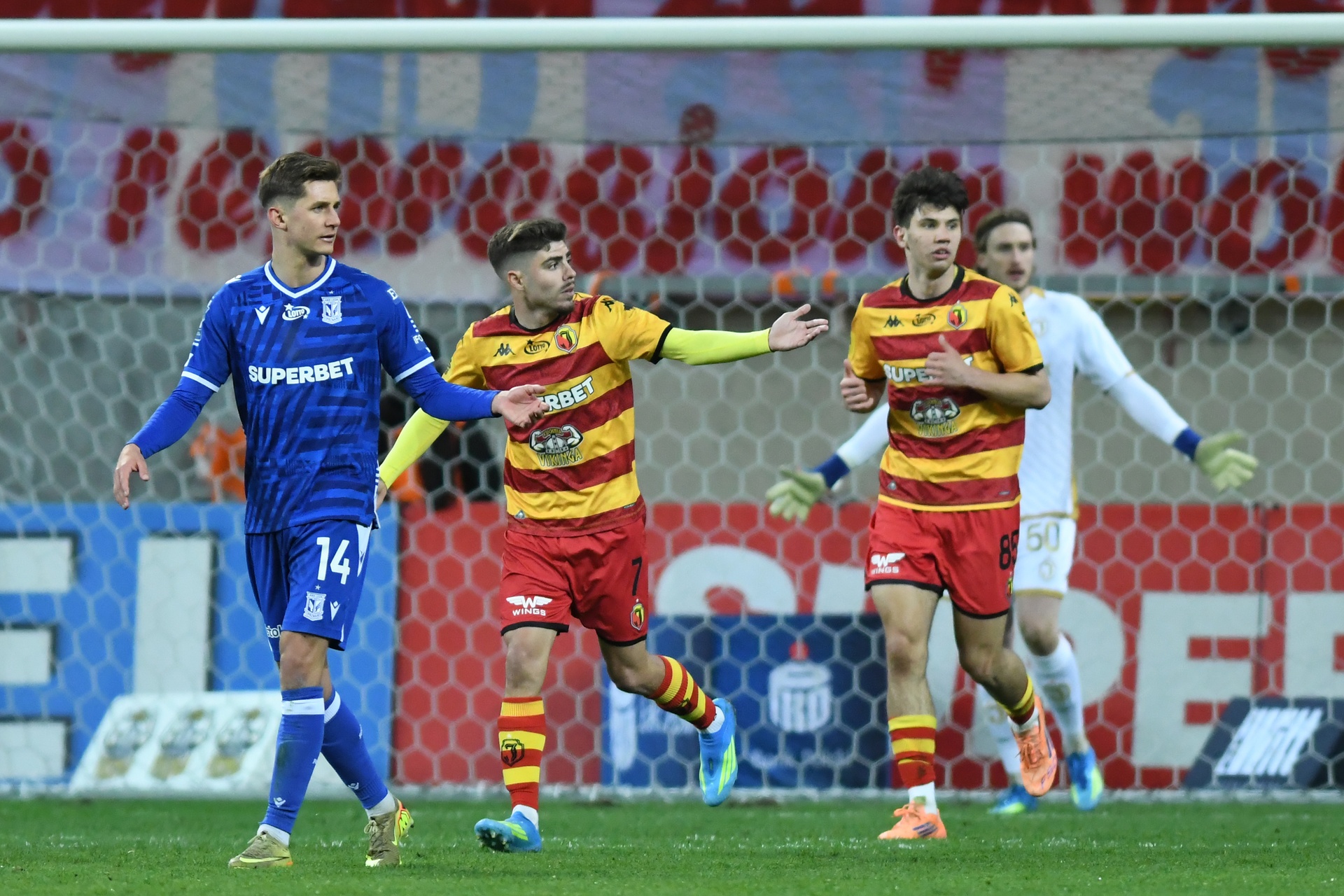 Uwaga, kolejny talent w Jagiellonii. "Gra tylko grube mecze"