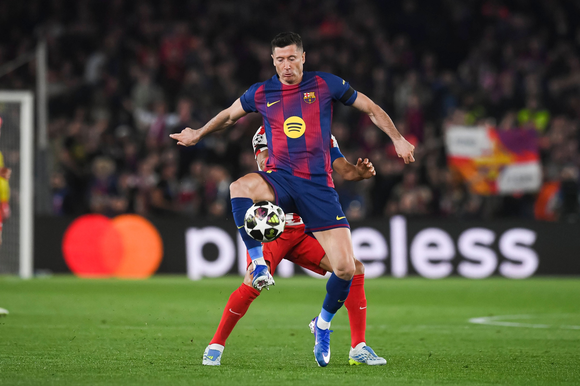 Lewandowski zmieniony w przerwie. Szybka decyzja Flicka