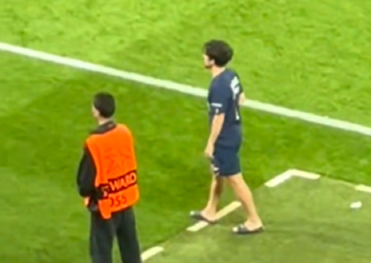 Głośno o zachowaniu gwiazdora PSG. Tak potraktował rezerwowego Liverpoolu [WIDEO]