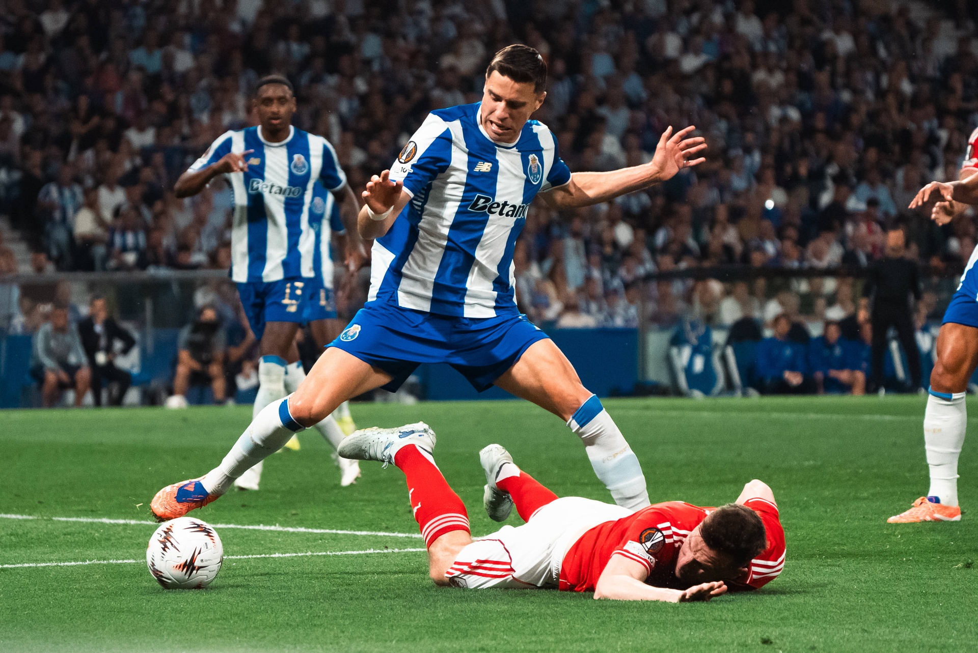 Rozczarowujący wynik Porto. Drużyna Polaków zmarnowała atut własnego boiska