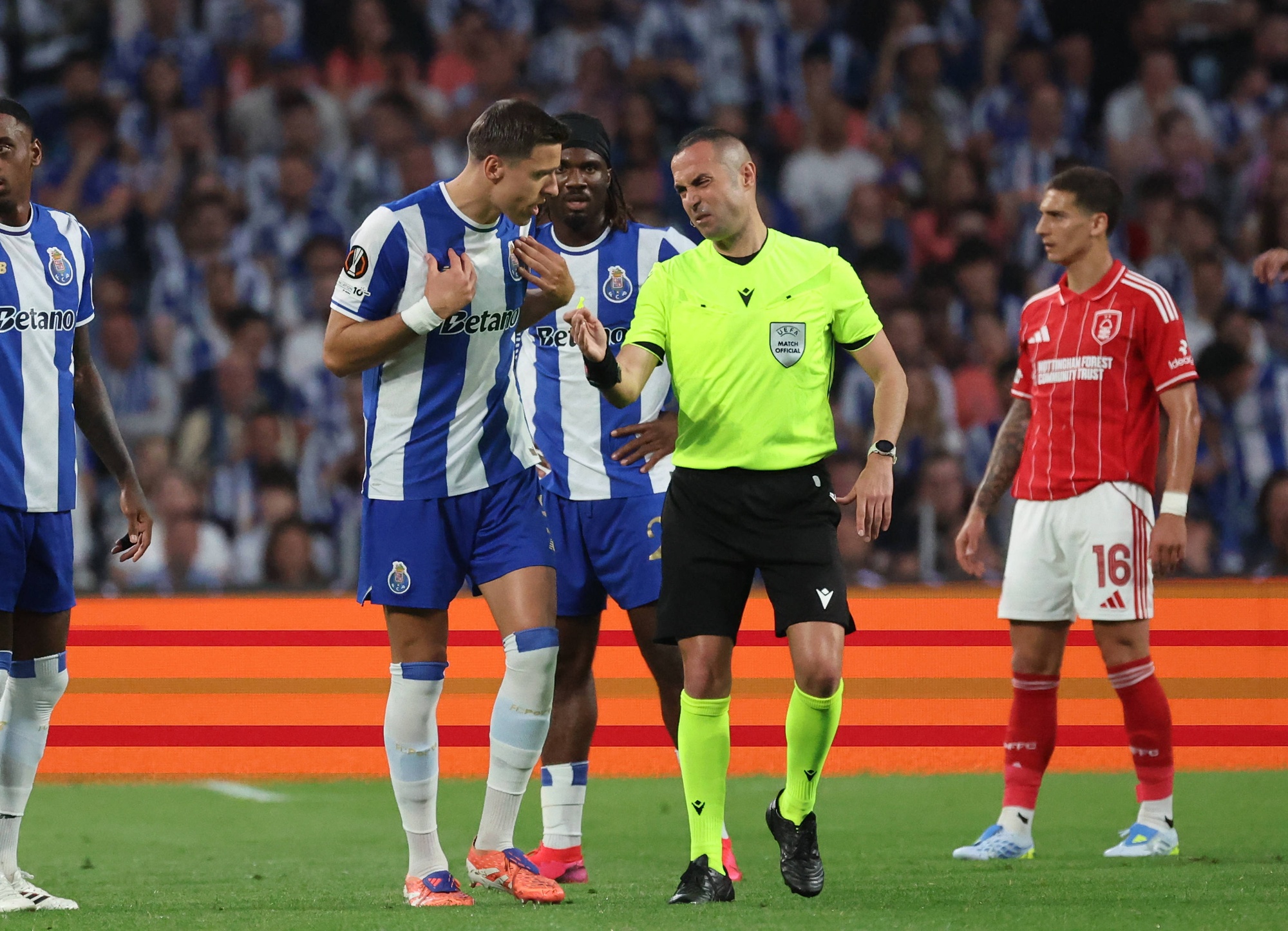 Portugalczycy ocenili Bednarka. "To właśnie zrobił"