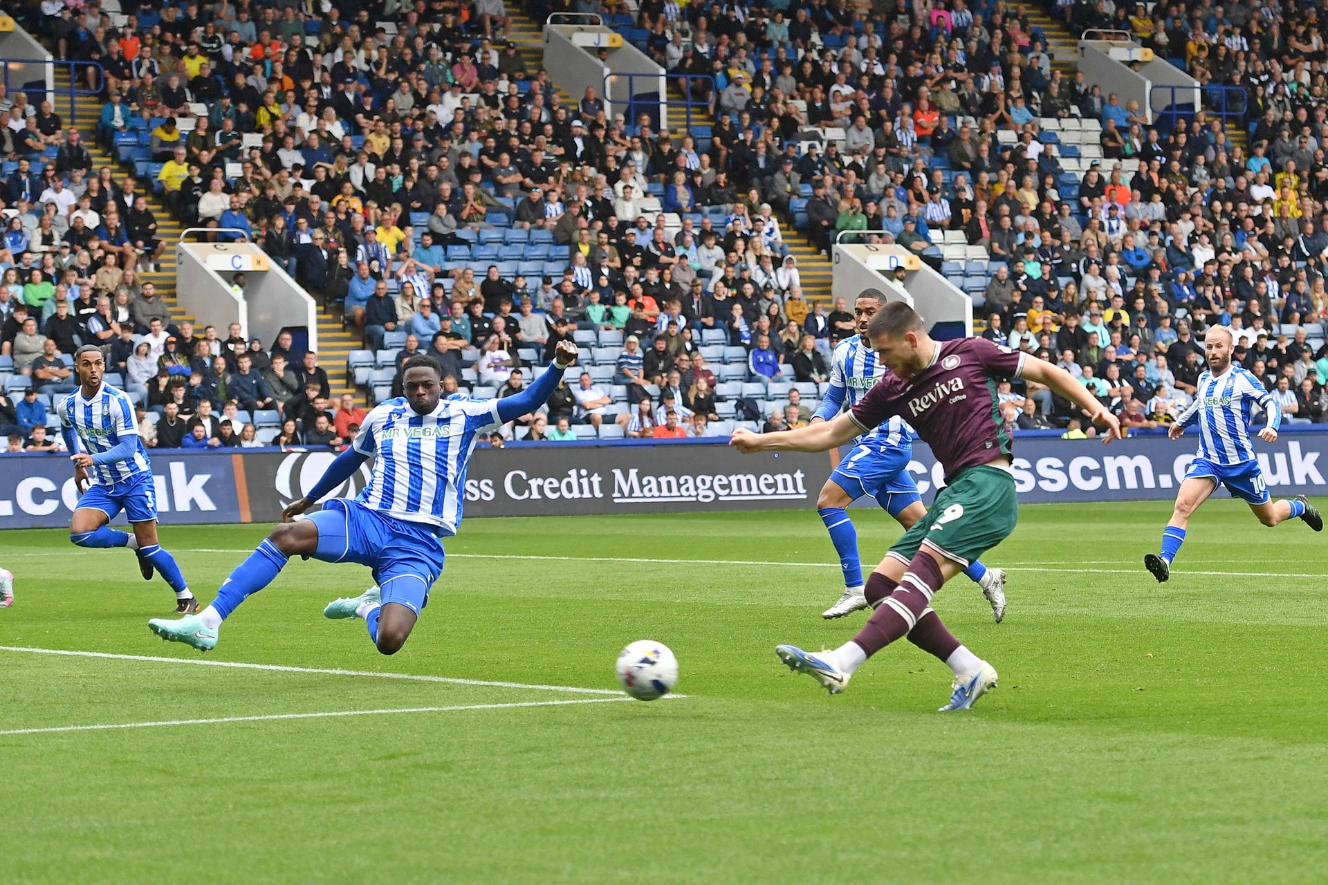 Latem mógł trafić do Ekstraklasy, dziś jest wart 15 mln euro. Najlepszy strzelec mocnej ligi