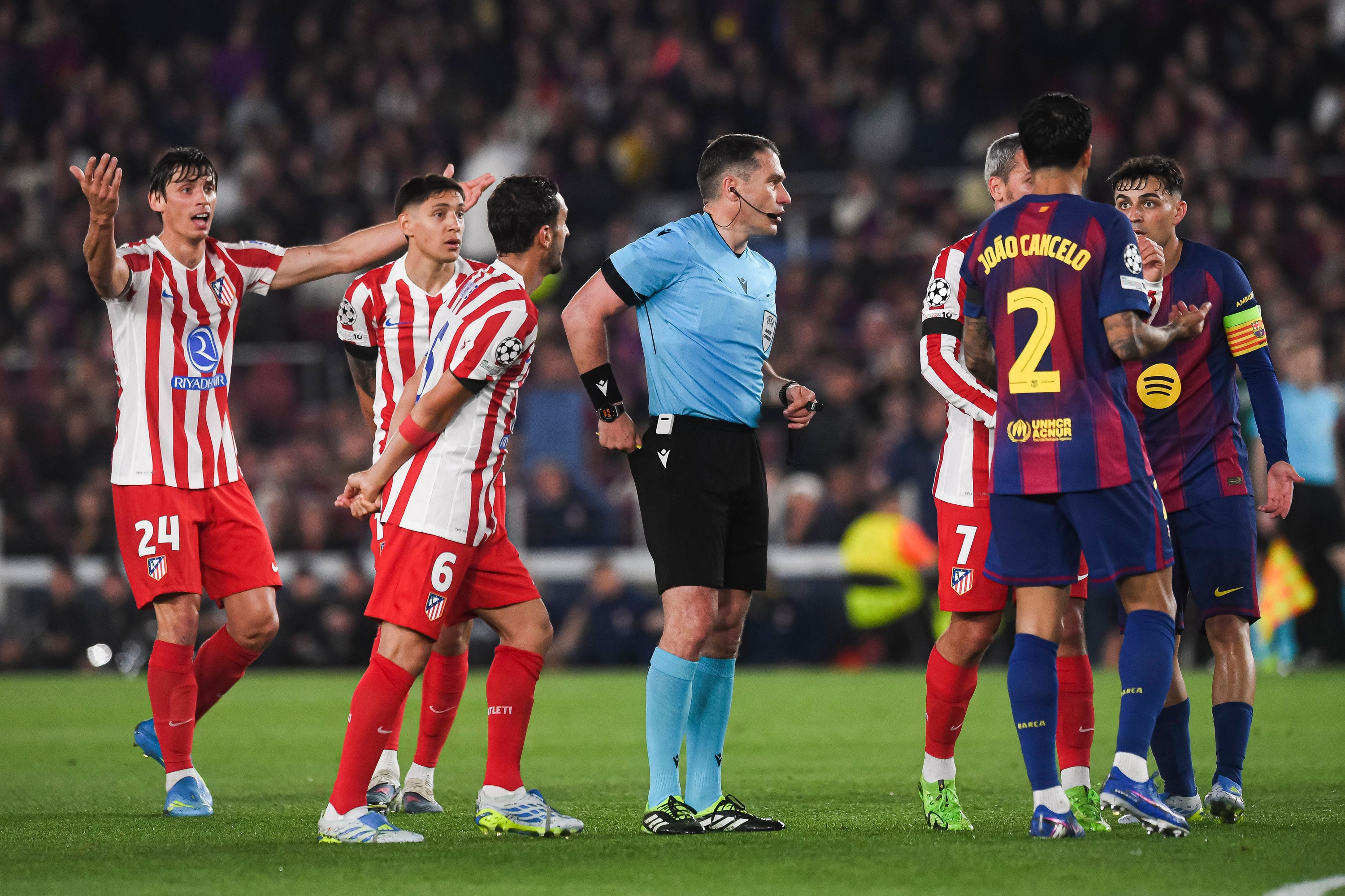 Co!? 450 zł za choćby JEDNĄ kartkę w Atletico - Barcelona! Buk oficjalnie oszalał