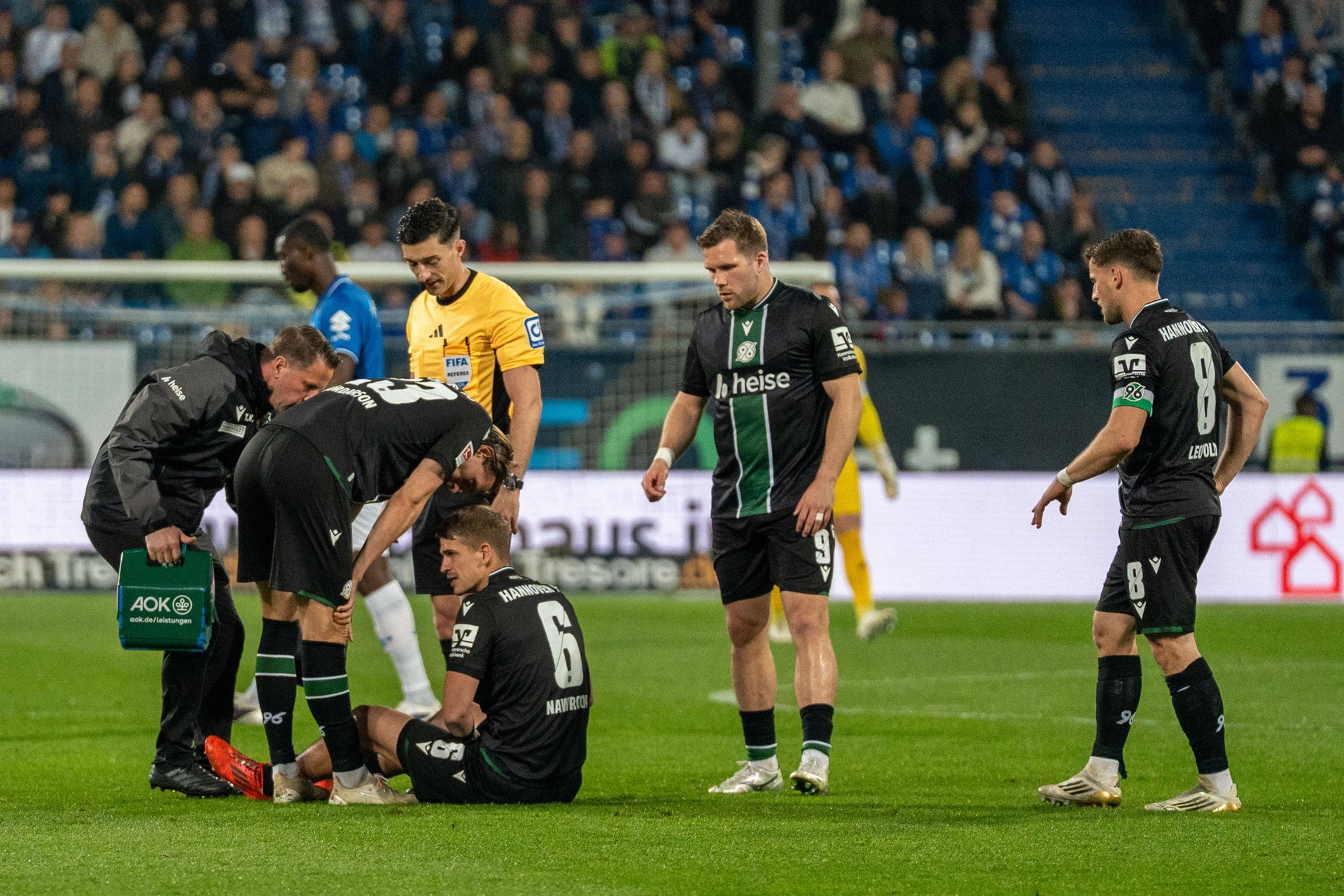 Kontuzja polskiego obrońcy. "Nie ma chłop zdrowia"