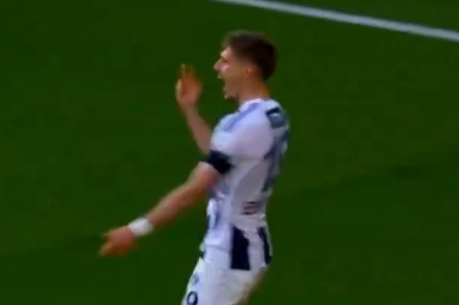 Polak strzela gola za golem! Rodak został ośmieszony [WIDEO]