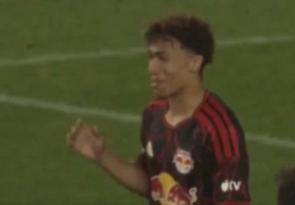 Zakrzewski Hall znów zachwycił! Nie zwalnia tempa [WIDEO]